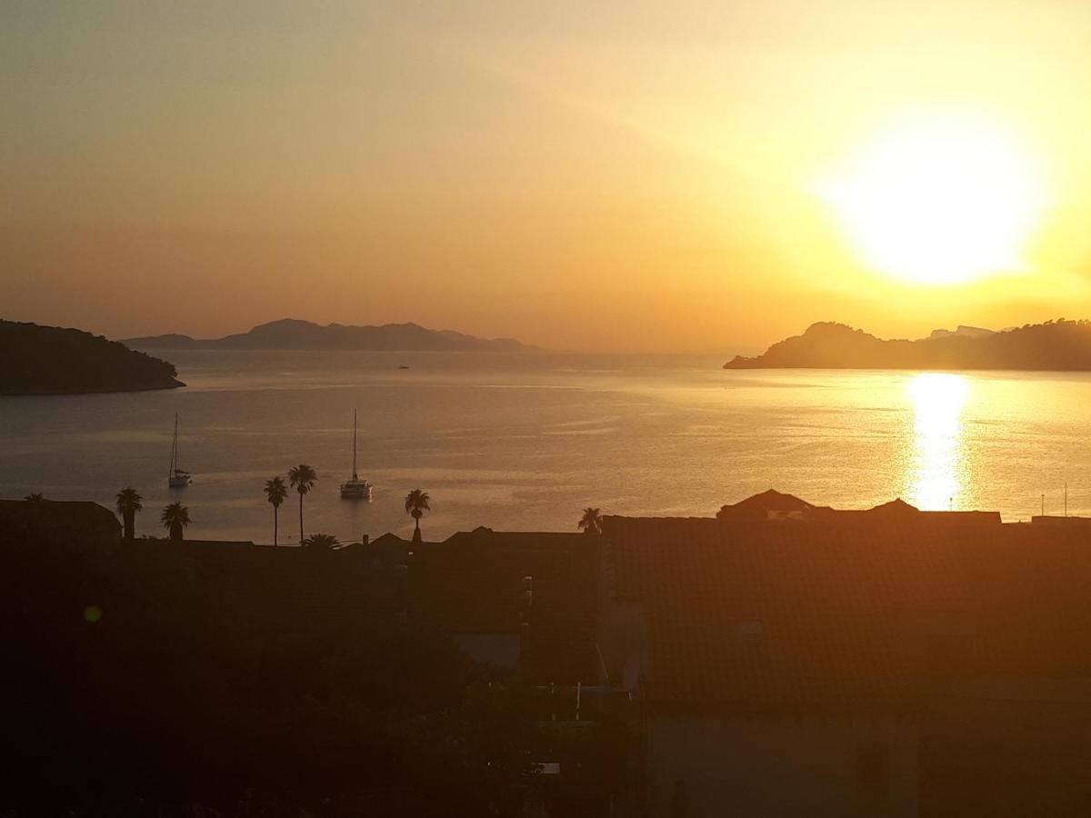 Charming Sea View "Villa Divine" - 2Min From The Sea Lopud Bagian luar foto