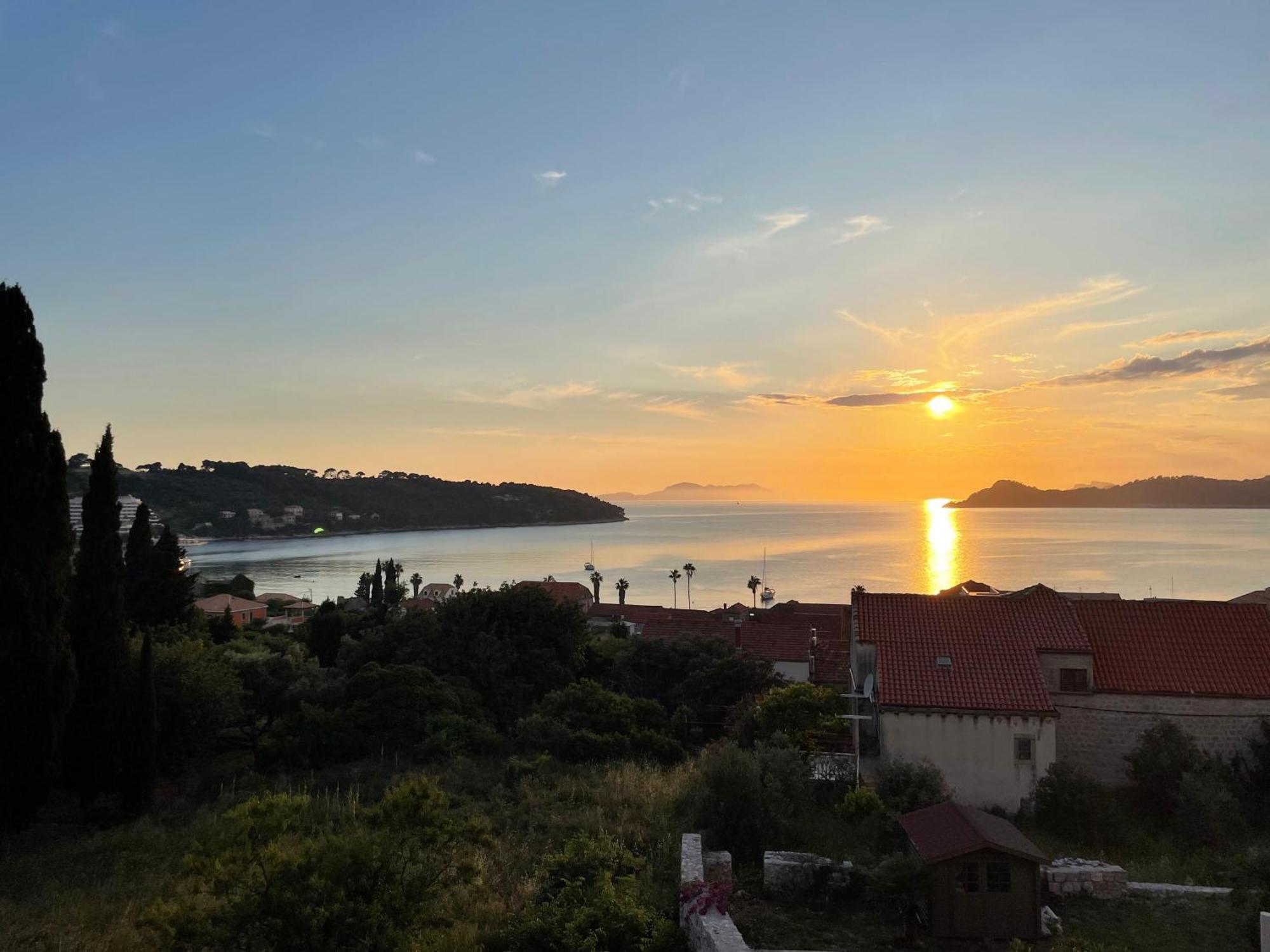Charming Sea View "Villa Divine" - 2Min From The Sea Lopud Bagian luar foto