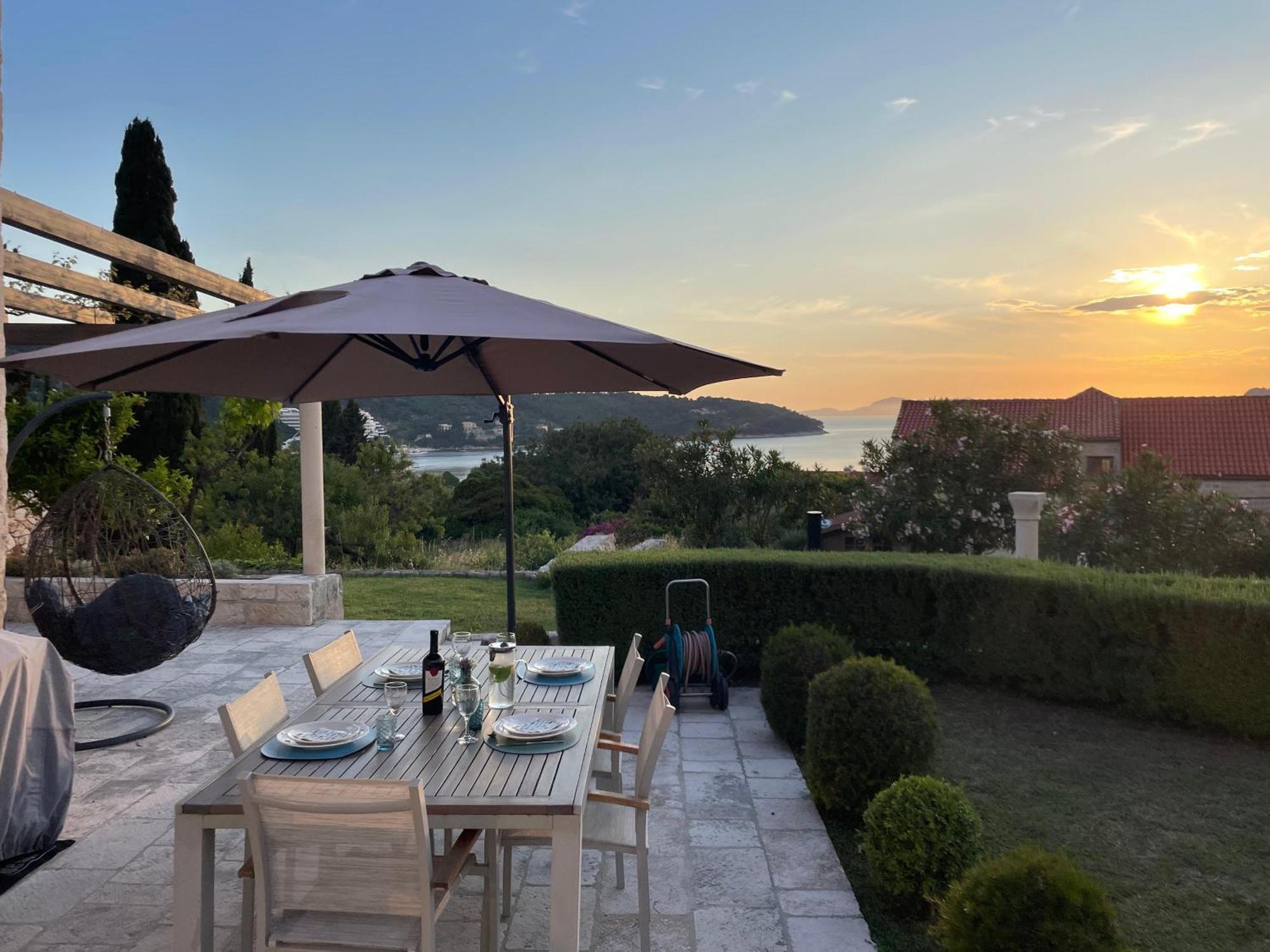 Charming Sea View "Villa Divine" - 2Min From The Sea Lopud Bagian luar foto