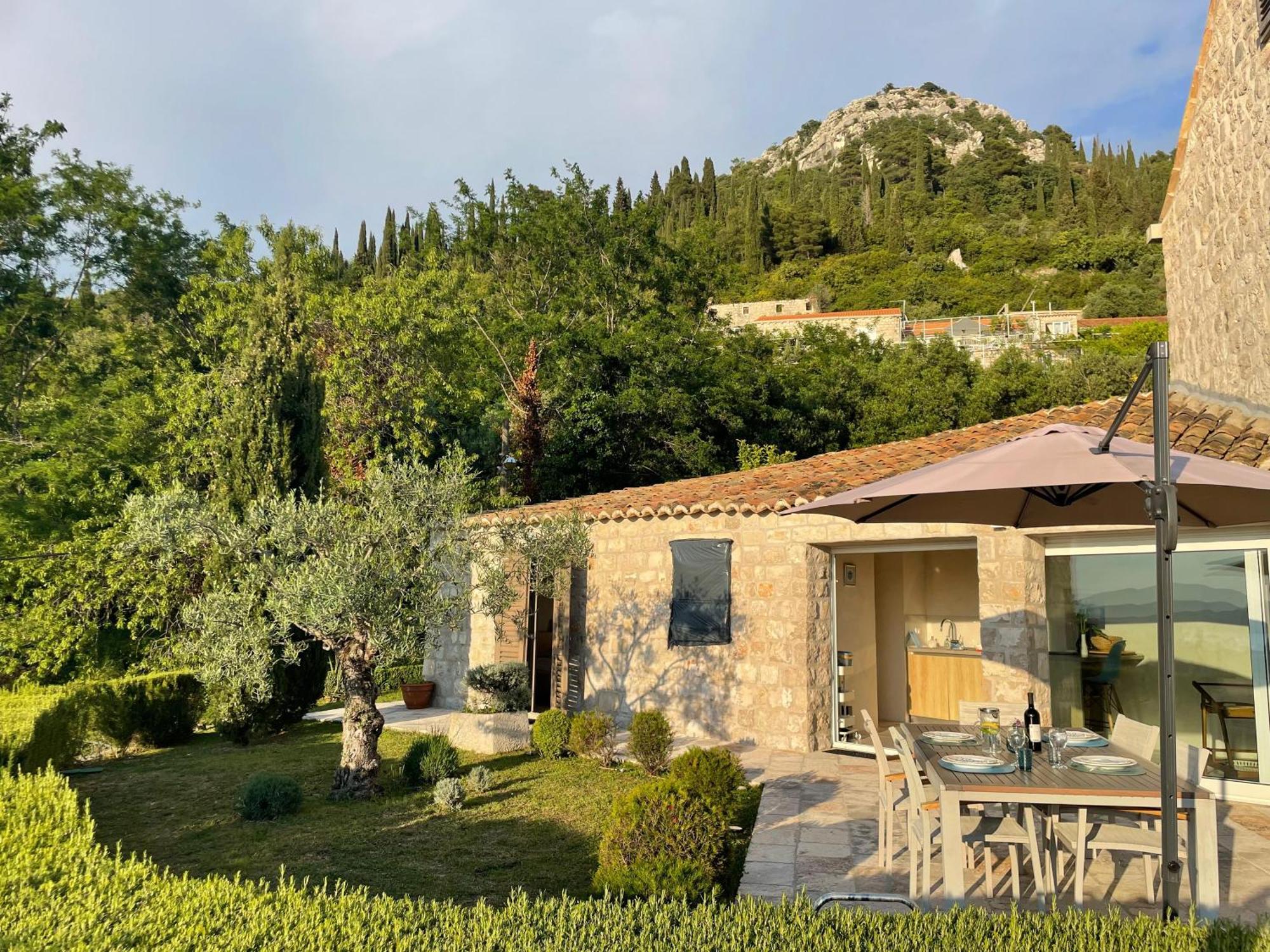 Charming Sea View "Villa Divine" - 2Min From The Sea Lopud Bagian luar foto